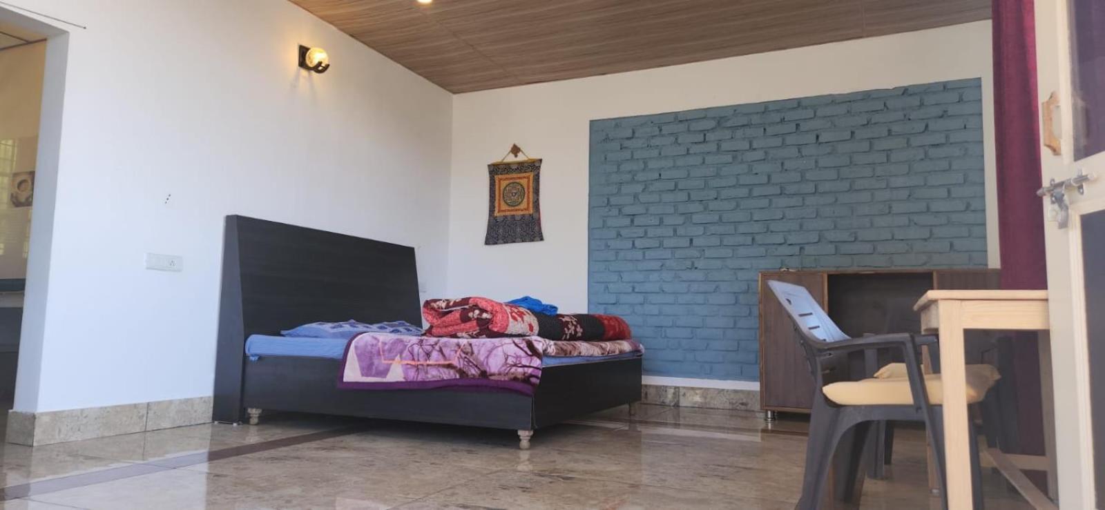 Oasis Guest House Bhagsu D'Shala Dharamshala Bagian luar foto